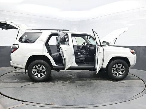 Used 2019 Toyota 4Runner TRD Off-Road Premium AWD/4WD image 48