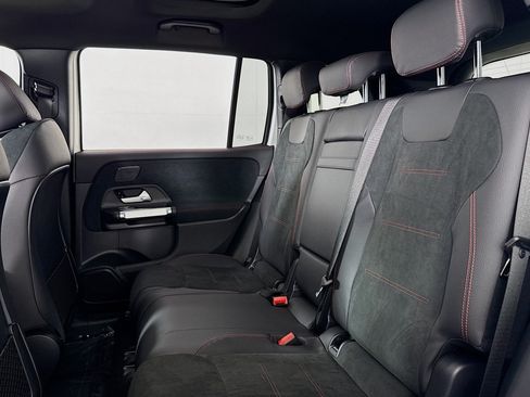 New 2026 Mercedes-Benz GLB 250 image 7