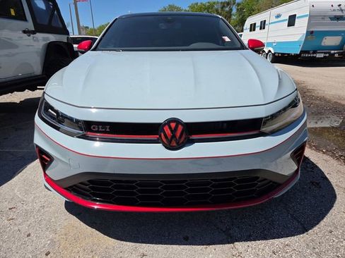 Used 2025 Volkswagen Jetta GLI Autobahn image 2