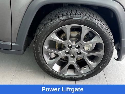Used 2021 Jeep Compass Latitude w/ Driver Assistance Group FWD image 16