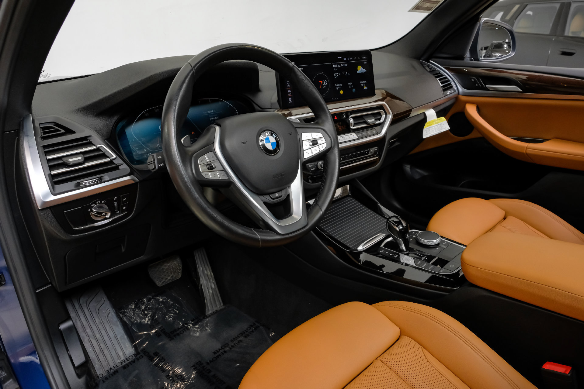 Used 2024 BMW X3 sDrive30i w/ Premium Package RWD image 3