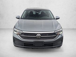 Used 2024 Volkswagen Jetta SE video 2