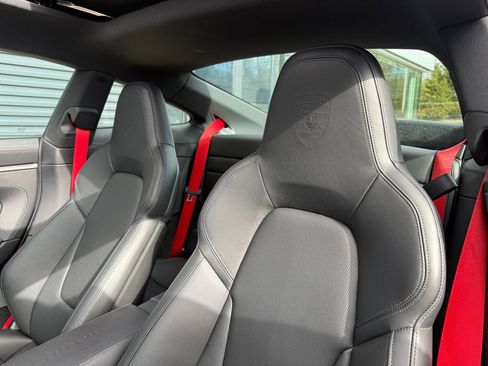 Certified 2022 Porsche 911 Carrera image 12