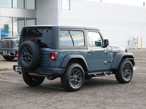 Used 2025 Jeep Wrangler Sport S image 3