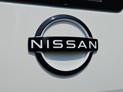 New 2026 Nissan Frontier SV w/ Tow Package AWD/4WD image 24