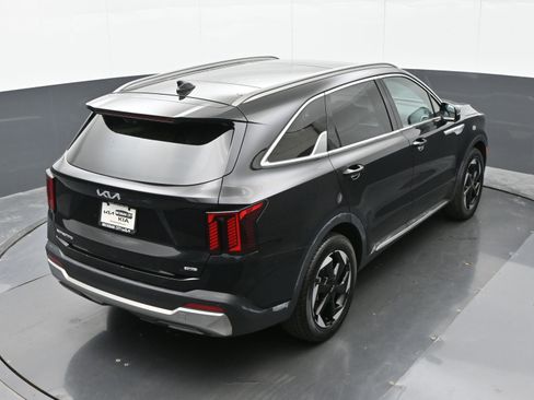 Used 2025 Kia Sorento SX Prestige AWD/4WD image 32
