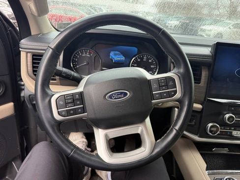 Used 2024 Ford Expedition Max Limited image 13