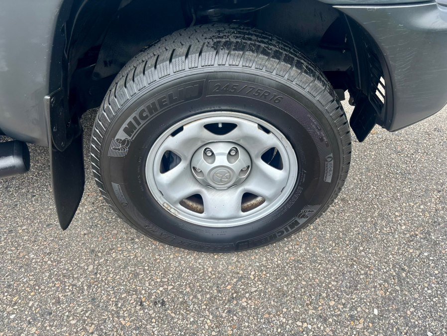 Used 2012 Toyota Tacoma 4x4 Access Cab V6 w/ Convenience Pkg image 30