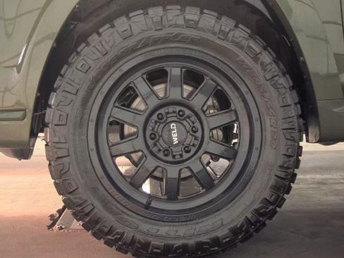 Used 2022 Toyota 4Runner TRD Sport AWD/4WD image 4
