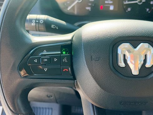 Used 2025 RAM ProMaster 2500 w/ Convenience Group FWD image 18