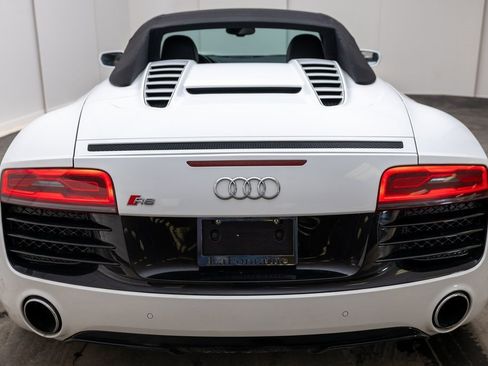 Used 2014 Audi R8 V10 image 16