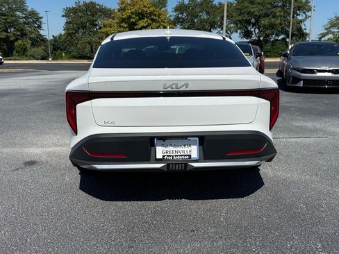 New 2025 Kia K4 EX image 4