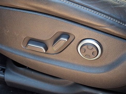 Used 2021 Genesis GV80 2.5T w/ Advanced Package 02 image 33