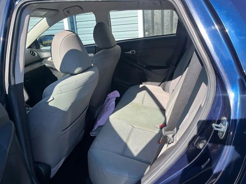 Used 2010 Toyota Matrix image 10