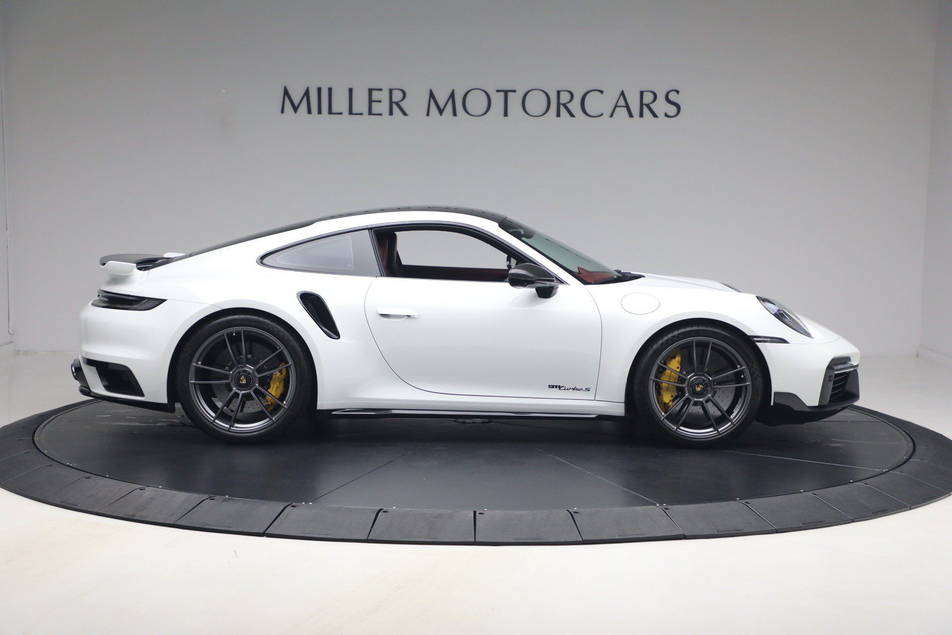 Used 2022 Porsche 911 Turbo S AWD/4WD image 9