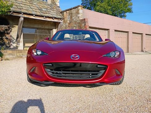 Used 2020 MAZDA MX-5 Miata RF Grand Touring RWD image 4