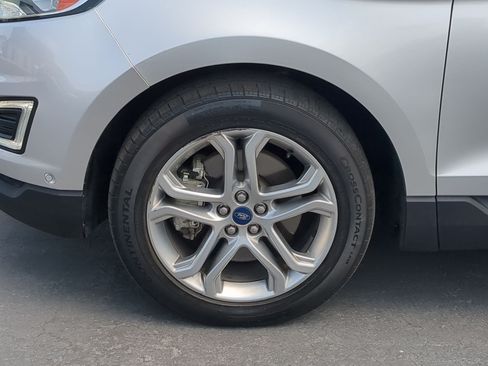 Used 2017 Ford Edge Titanium w/ Equipment Group 302A AWD/4WD image 13