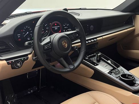 Used 2024 Porsche 911 Carrera S image 4