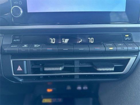 Used 2025 Toyota Camry LE w/ Convenience Package FWD image 20