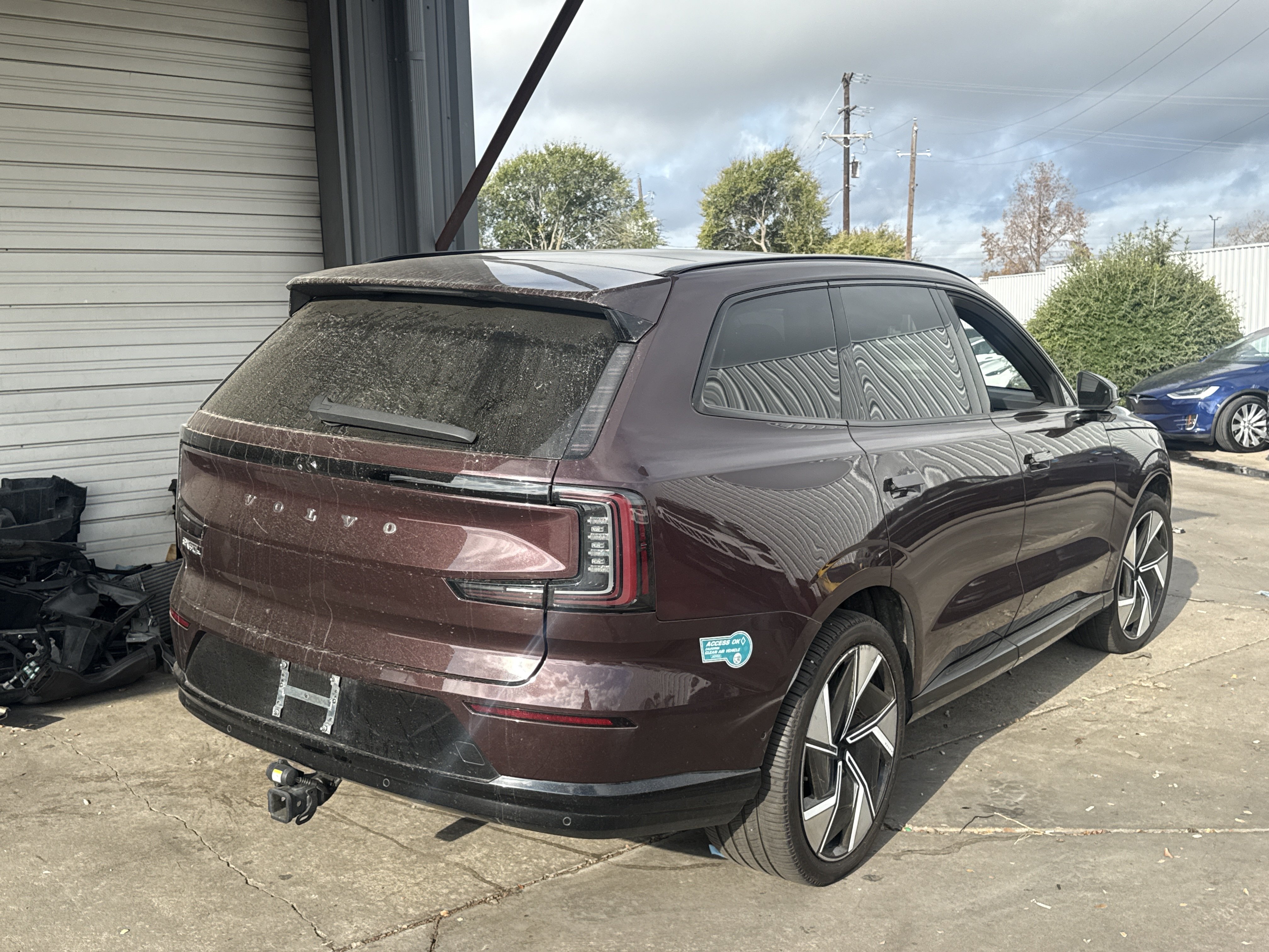 Used 2025 Volvo EX90 Plus AWD/4WD image 2