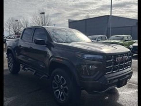 Used 2024 GMC Canyon AT4 image 6