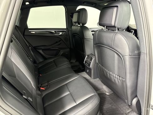 Certified 2026 Porsche Macan Turbo AWD/4WD image 25