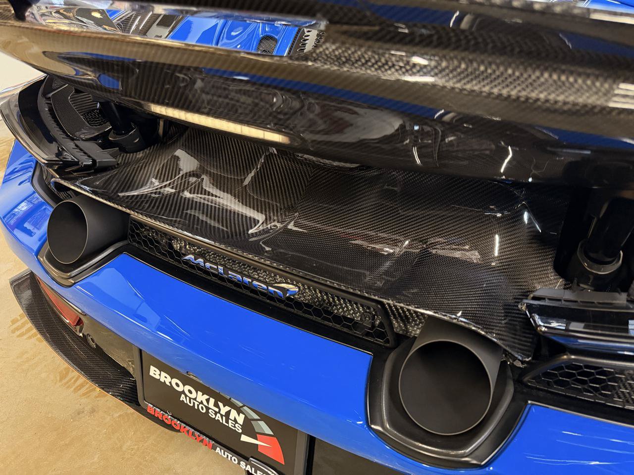 Used 2022 McLaren 720S Performance RWD image 20