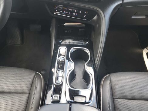 Used 2023 Buick Envision Essence AWD/4WD image 18