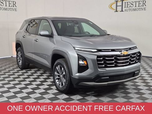 Used 2026 Chevrolet Equinox LT FWD image 2