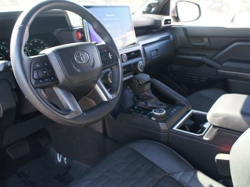 Used 2025 Toyota 4Runner TRD Off-Road Premium image 14