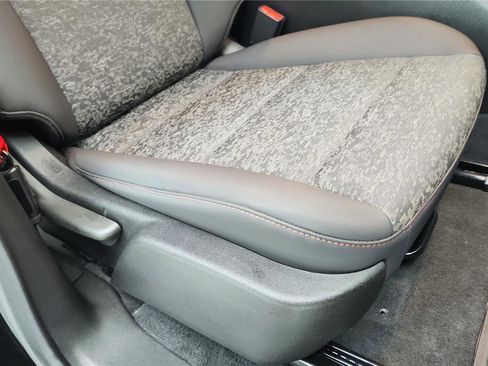 Used 2024 Chevrolet Colorado Z71 w/ Z71 Convenience Package 2 image 20