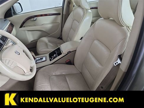 Used 2008 Volvo XC70 3.2 image 4