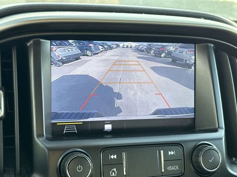 Used 2020 Chevrolet Colorado Z71 image 26