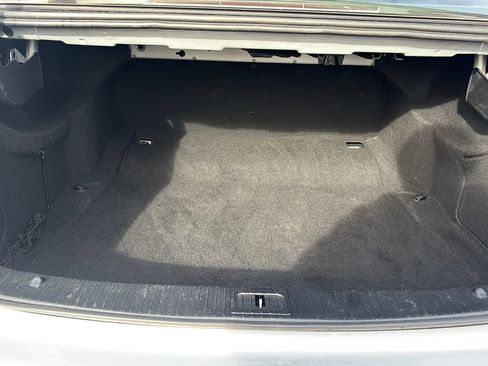 Used 2014 Mercedes-Benz E 350 Sedan image 9