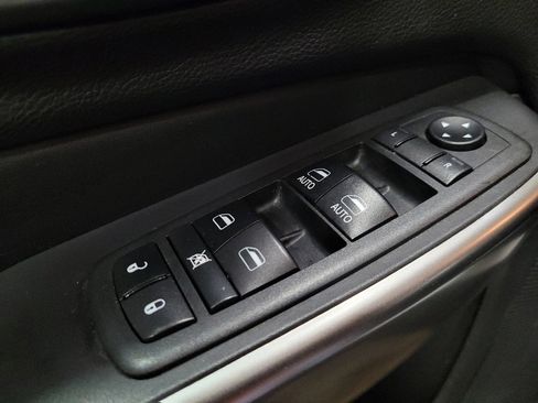 Used 2020 Jeep Cherokee Limited AWD/4WD image 27