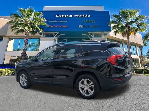 Used 2020 GMC Terrain SLE w/ Driver Convenience Package FWD image 7