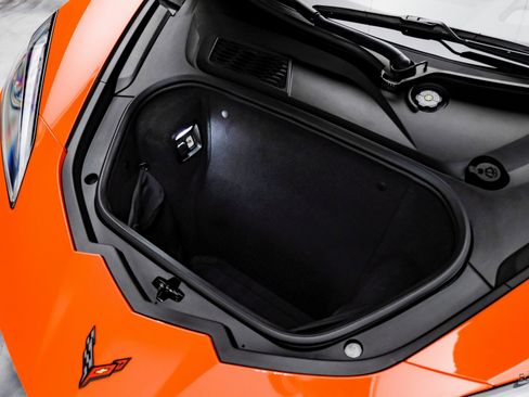 Used 2021 Chevrolet Corvette Stingray Premium Conv w/ Z51 Performance Package image 95