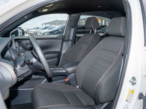 Certified 2024 Honda HR-V Sport image 15