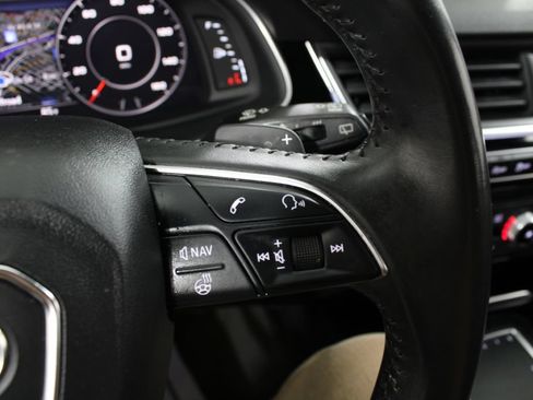 Used 2019 Audi Q7 3.0T Premium Plus AWD/4WD image 32