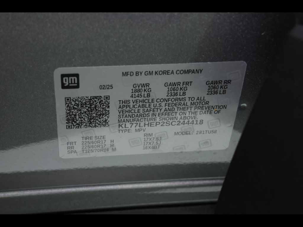 Used 2025 Chevrolet Trax LT w/ Driver Confidence Package FWD image 27