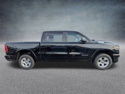 New 2026 RAM 1500 4x4 Crew Cab image 3