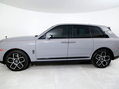 Certified 2024 Rolls-Royce Cullinan Black Badge image 3
