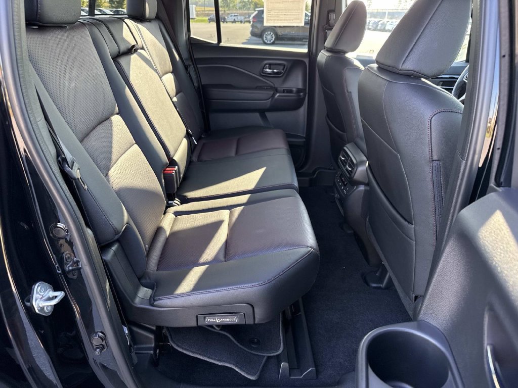 Used 2024 Honda Ridgeline Black Edition image 21