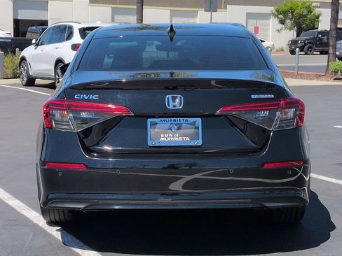 Used 2024 Honda Civic Touring image 9