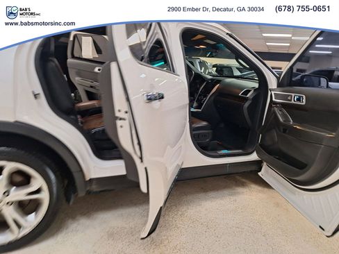 Used 2011 Ford Explorer Limited w/ 302A Rapid Spec Order Code FWD image 18
