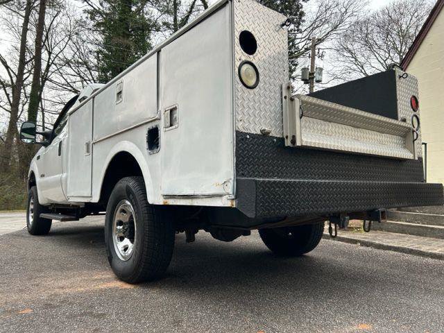 Used 2004 Ford F350 XL AWD/4WD image 2