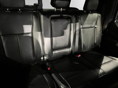 Used 2018 Ford F150 Lariat w/ Equipment Group 502A Luxury image 20