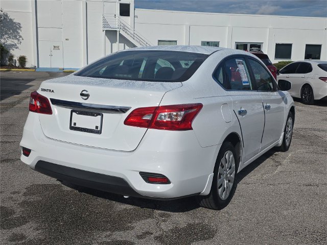Used 2017 Nissan Sentra S FWD image 3