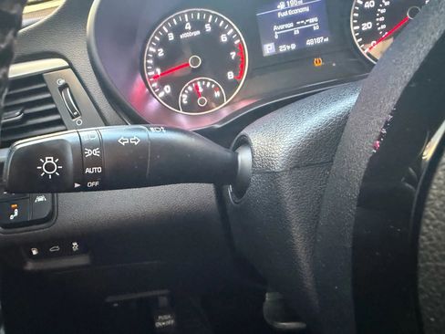 Used 2019 Kia Optima LX w/ LX Premium Package image 16