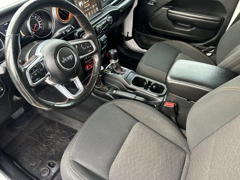 Used 2021 Jeep Gladiator Mojave image 10